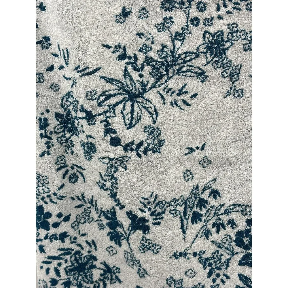 Yves Delorme Paris “Sylve” Handtowel 22”x39” NWOT (X-1)